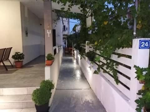 Athos Mare Studio Apartment Ierissos Exterior foto